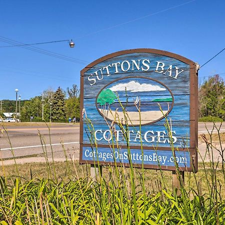 Quaint Studio With Shared Beach Walk To Suttons Bay Exteriér fotografie