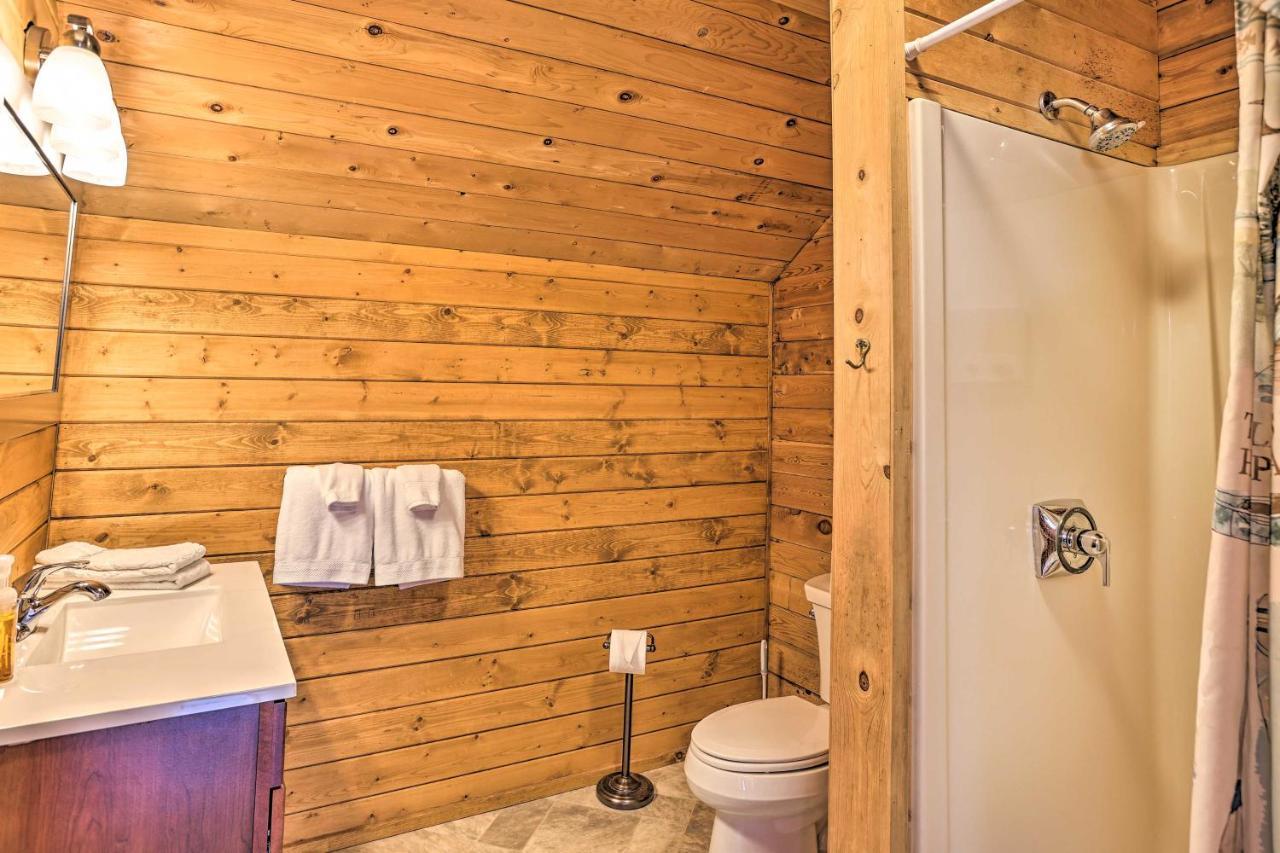 Quaint Studio With Shared Beach Walk To Suttons Bay Exteriér fotografie