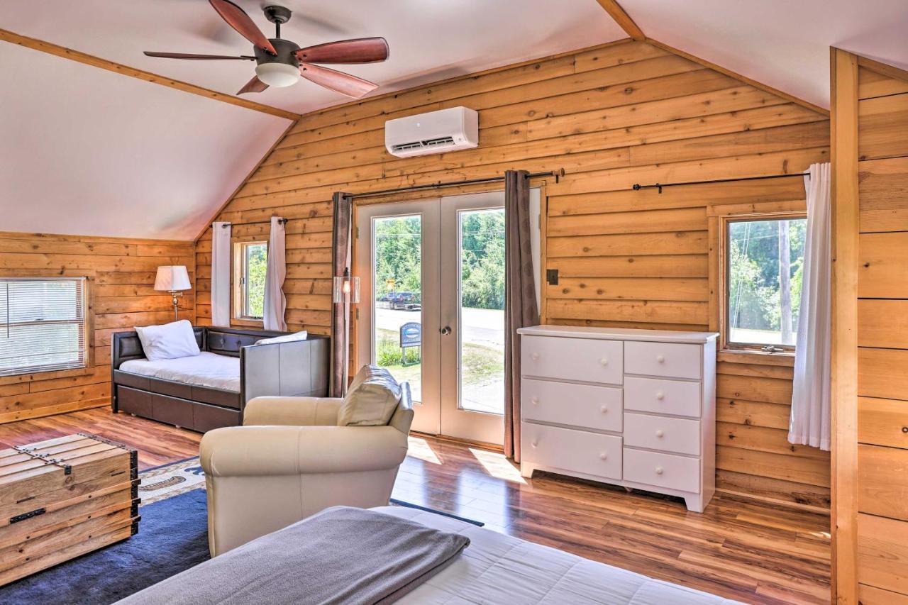 Quaint Studio With Shared Beach Walk To Suttons Bay Exteriér fotografie