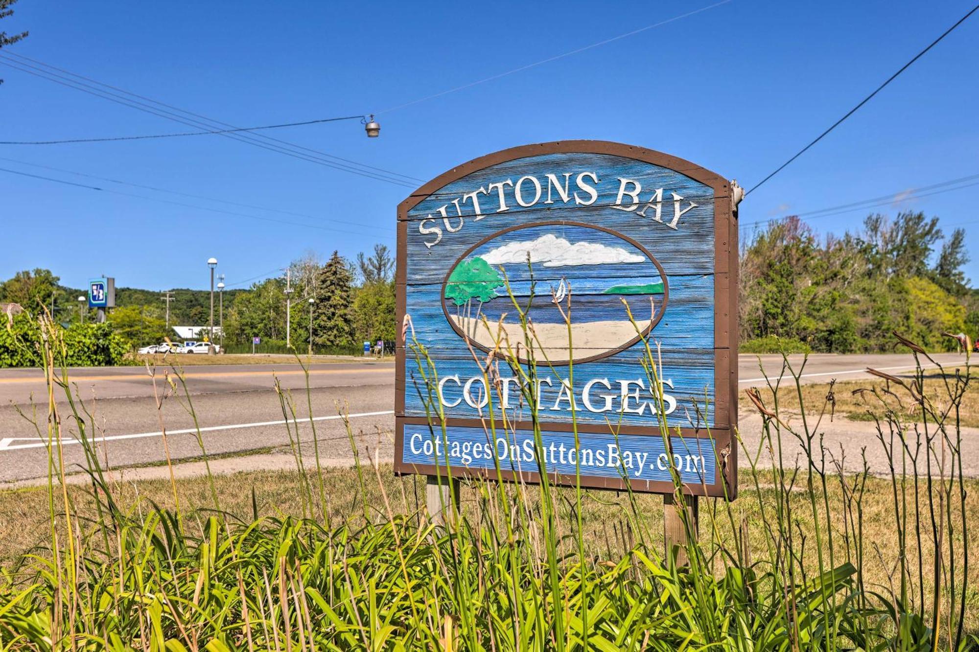 Quaint Studio With Shared Beach Walk To Suttons Bay Exteriér fotografie