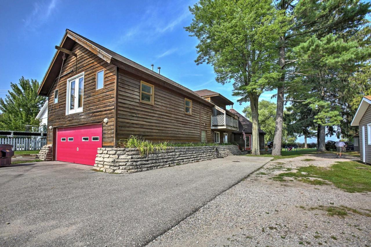 Quaint Studio With Shared Beach Walk To Suttons Bay Exteriér fotografie
